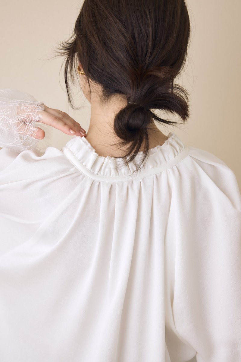 umnetofficial's tweet photo. Umnet 2026 AUTUMN / WINTER
#ANDLACEBLOUSE
 
#Umnet #Umnet26AW #fashion #일본패션 https://t.co/oTGjKRw0zy