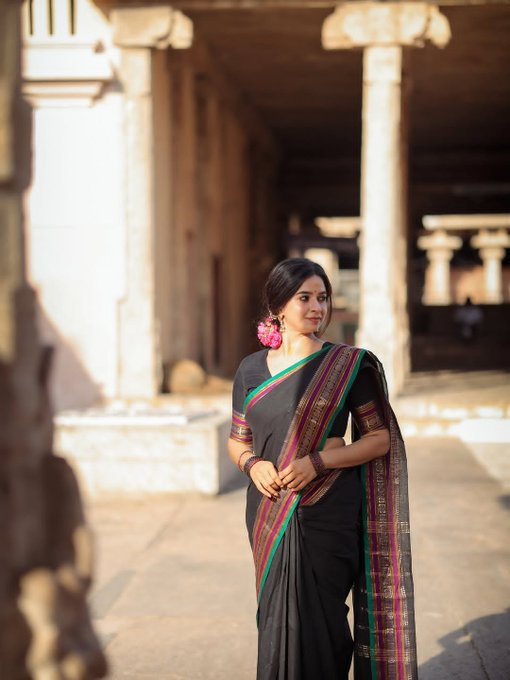 Mounikaa29's tweet photo. Divya Ganesan
#Divya #DivyaGanesan https://t.co/8oAudoIq07