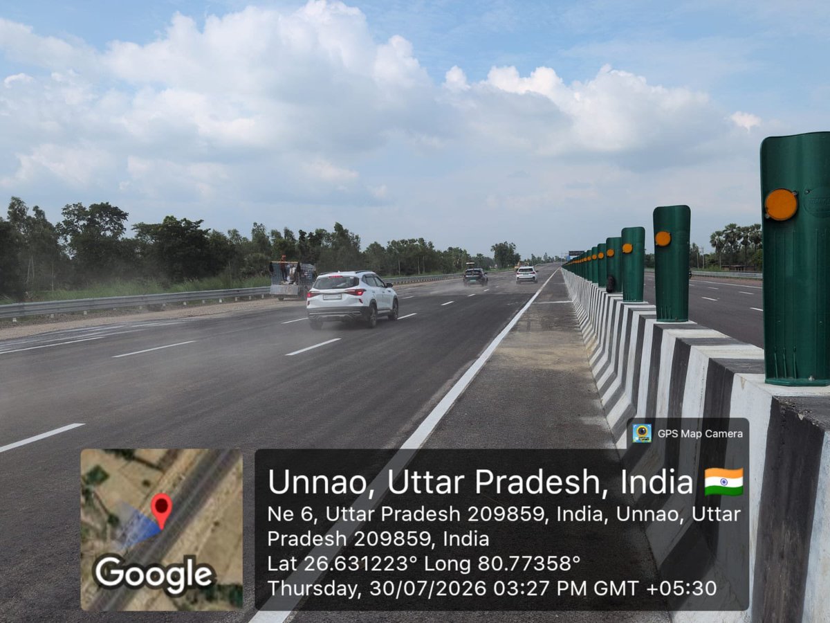 Infragati's tweet photo. NHAI has ordered an investigation after fresh road surface damage was reported on the Lucknow-Kanpur Expressway.

3 engineers have been debarred, repairs are underway on the affected 220 m approach section, and traffic has been temporarily diverted while the probe continues. https://t.co/kJt2UKkmJv