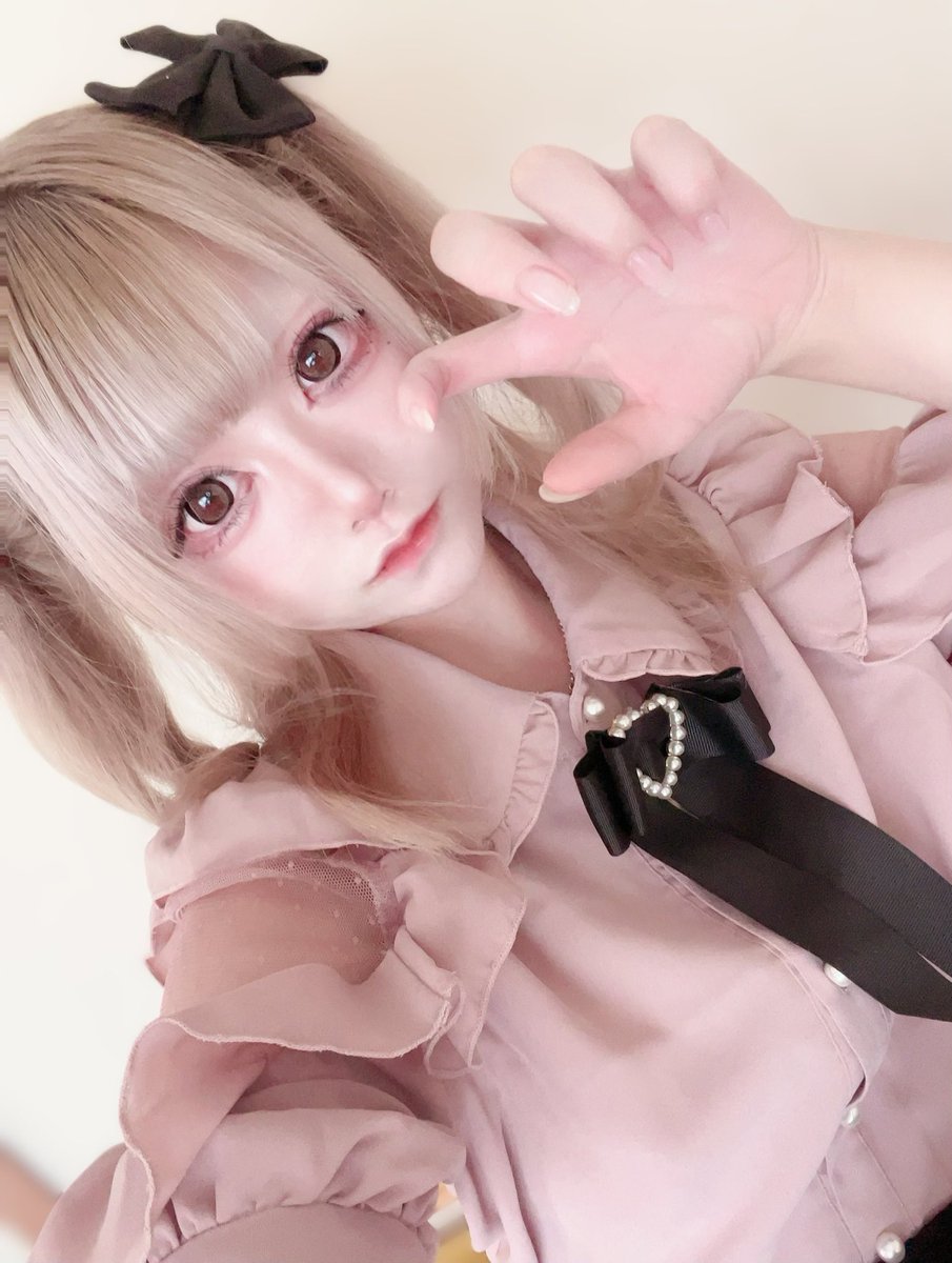 K4K3R_'s tweet photo. かなりむかしのあたし https://t.co/LOMtKhIDW7