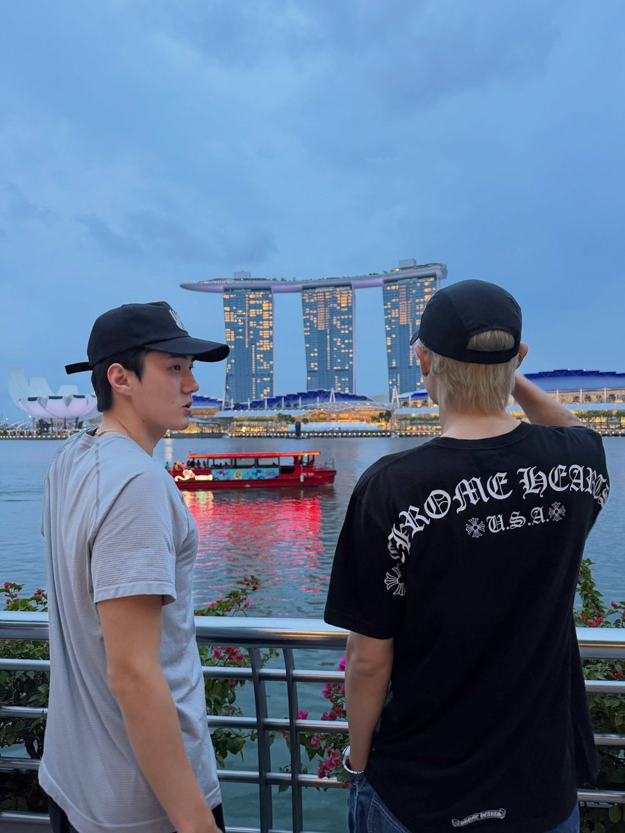 Dal_lia_binnie's tweet photo. EXO-SC Comeback sih ini tandanya 🥰
#SEHUN #CHANYEOL #EXO_SC https://t.co/MbJOy05eJ1