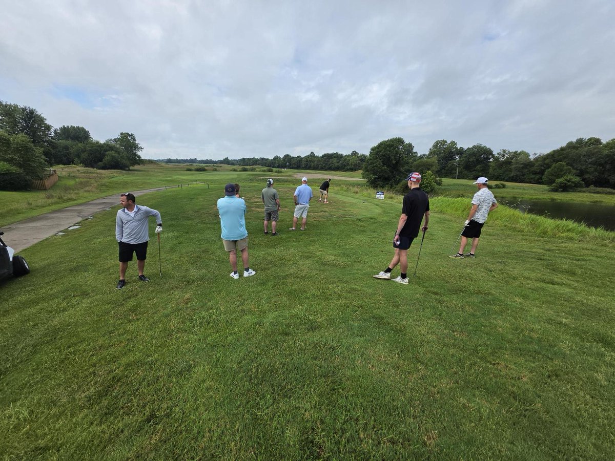 E2EMSP's tweet photo. Our guys had tons of fun at the golf outing for Backhaul Direct over the weekend! 

#E2Emsp #golf #golfouting https://t.co/v2OMbBNoG5