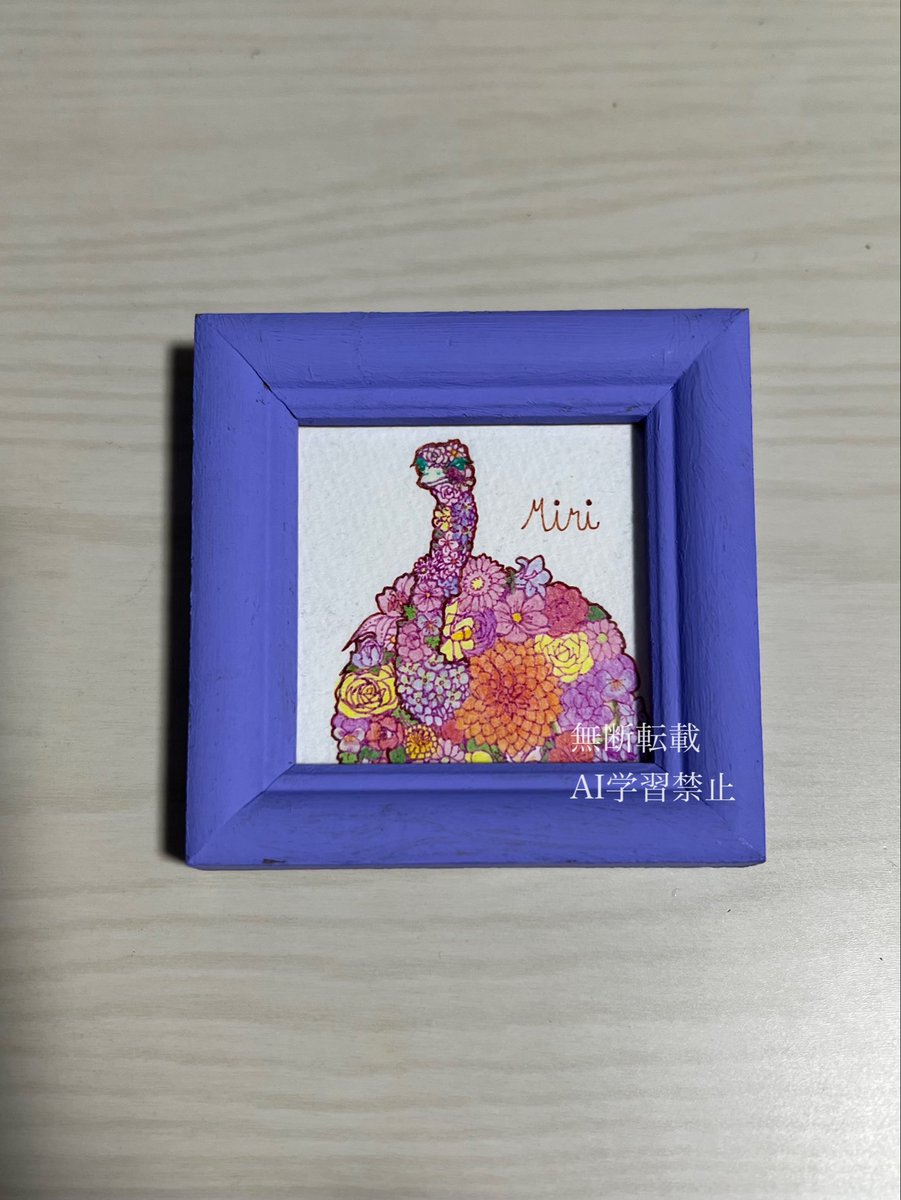 miri_drawing's tweet photo. ミニ額　紹介2/3

カピバラ・ダチョウ・クラゲ・ワニ

動物はよく描くのですが、クラゲなどの生物を描くのは珍しいです🪼

ワニは難しいなと思っていたので、描けた時は嬉しかったです✨

現在、開催中の「#宴を楽しむ作品展」で委託販売しています。

#ボールペンとお花 https://t.co/4SkLpAzhvf
