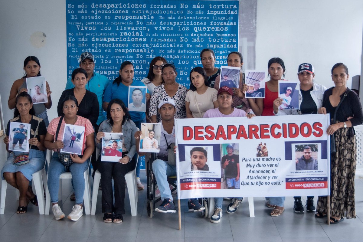 NandoBastias's tweet photo. Durante el 2024, se registraron más de 52 desapariciones forzadas cometidas por agentes militares. La cifra puede incrementar pues muchas de esas desapariciones se encuentran camufladas de "desapariciones involuntarias". El @CDHGYE progresivamente ha logrado la retipificación de casos que han pedido apoyo de esta organización.