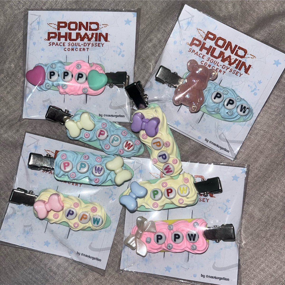 naviwgation's tweet photo. pls kindly rt🫶

🐻🐼Giveaway for  pondphuwin space soul-dyssey concert 💙🧡

- deco hair clip : 60 ea
- acrylic keychain : 40 ea

🗓️22-23 August 2026
📍Impact Arena
⏰tba

exchange dm naka~
#PondPhuwin #ปอนด์ภูวินทร์
#PondPhuwinConcert 
@ppnaravit @phuwintang https://t.co/NKbABJurMK