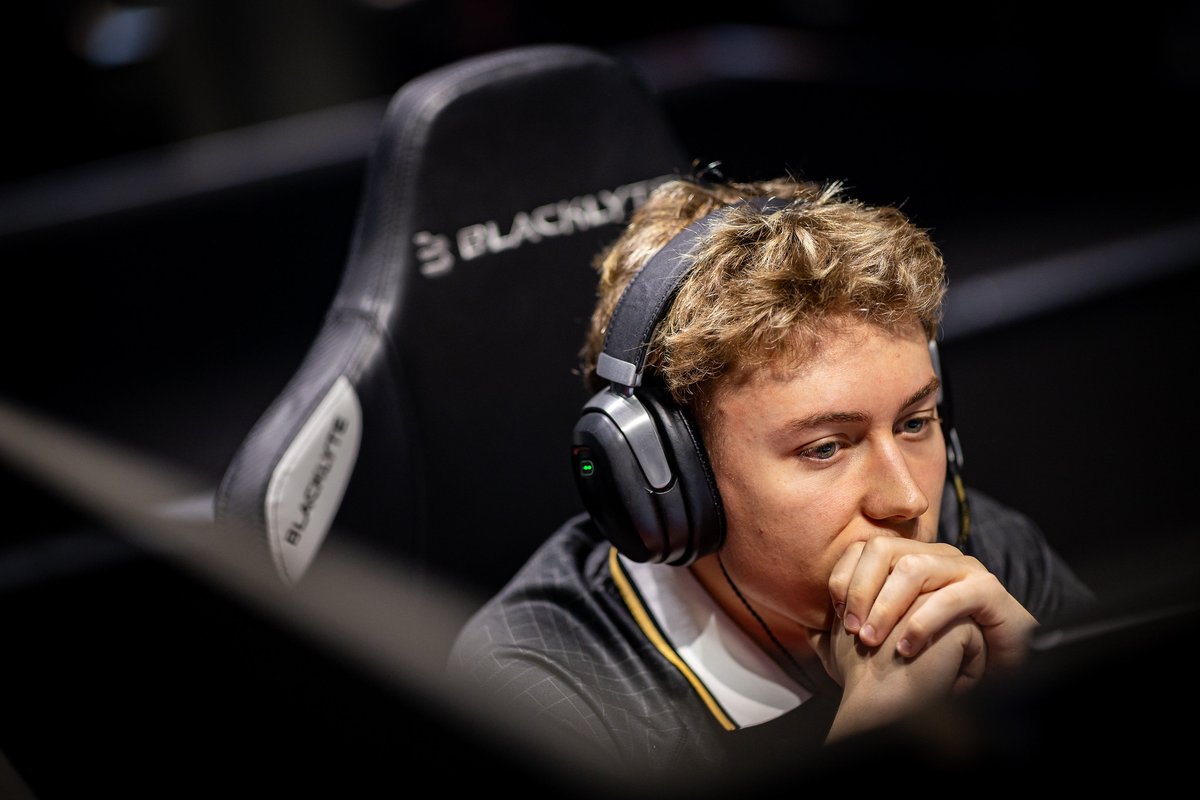 FortniteFraActu's tweet photo. UNE ASSOCIATION INNATENDUE POUR LE LAST CHANCE !! 🚨

@PodaSaiFN &amp; @AkiiraFN CONFIRMENT LEUR DUO POUR LE LAST CHANCE POUR SE QUALIFIER À ANVERS POUR LA WORLD CUP ! 😍 https://t.co/rPZJIIZmtP