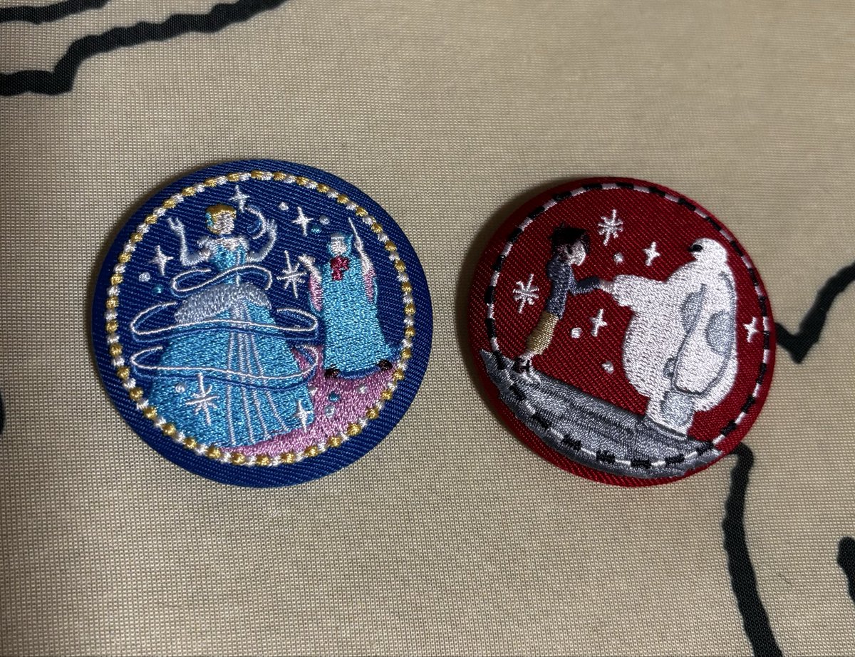 rose_junes's tweet photo. 【交換】ディズニー 刺繍缶バッジ 第二弾

譲　シンデレラ、ベイマックス

求　アリエル

郵送希望です。
検索からもお気軽にお声掛けください🙇‍♀️ https://t.co/oyd1SBW4cP