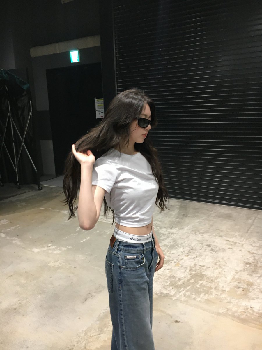 rorapics's tweet photo. #RORA weverse update https://t.co/eu2RhdrTKb