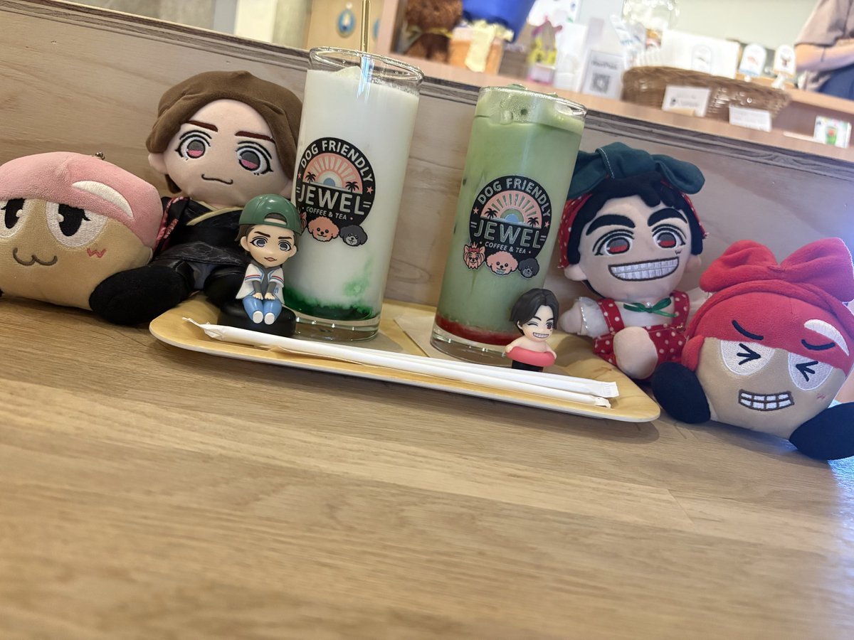 hare7West's tweet photo. 今年もリア突海の家で、夏を感じて🏝️✨
淳太くん弟カフェでこたしげとしてのお礼参りをして、水族館で癒されてきた🐟🪸
神戸須磨満喫旅〜❕❕ https://t.co/Udh6tQIAbC
