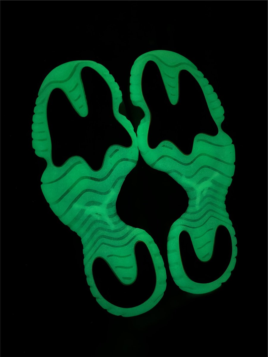 Ovrnundr's tweet photo. Nike Air Jordan 11 “Green Screen” 💚👽

• $255 
• November 16th

Releasing exclusively at NBHD stores

Celebrating the 30th Anniversary of Space Jam https://t.co/eY22ekh3vu