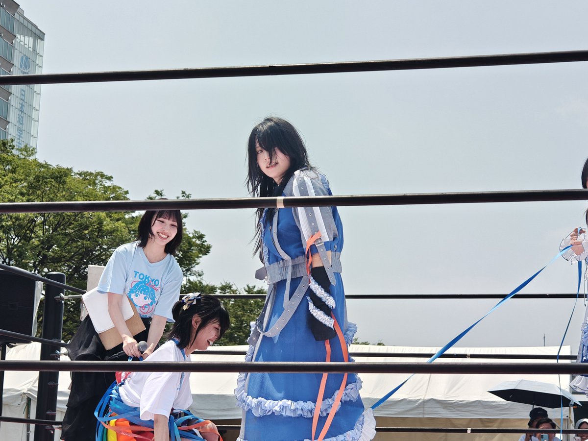 shun_bf0510's tweet photo. ①イケメン綾瀬志希さん
②楽しそうな綾瀬志希さん
③ファンへ手を振る綾瀬志希さん https://t.co/jEs9A8ZByr