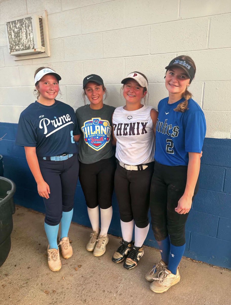 Bryanthornetsb's tweet photo. These Bryant Hornet freshmen are taking their talents to the USA All-American 14u Games, proudly representing Arkansas!🥎

Pictured from left to right: Ashton Bland, Tatum O’Roark, Whitleigh Tinkler and Ellie Cunningham

We are so incredibly proud of you all! https://t.co/0QA35mFOnt