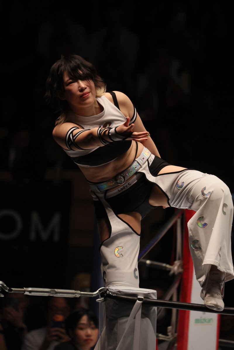 hm_njpw_picture's tweet photo. 2026.8.3『STARDOM 5★STAR GP 2026』後楽園ホール

 #レディC
 #STARDOM
 #5STAR https://t.co/sVVUxchPnT