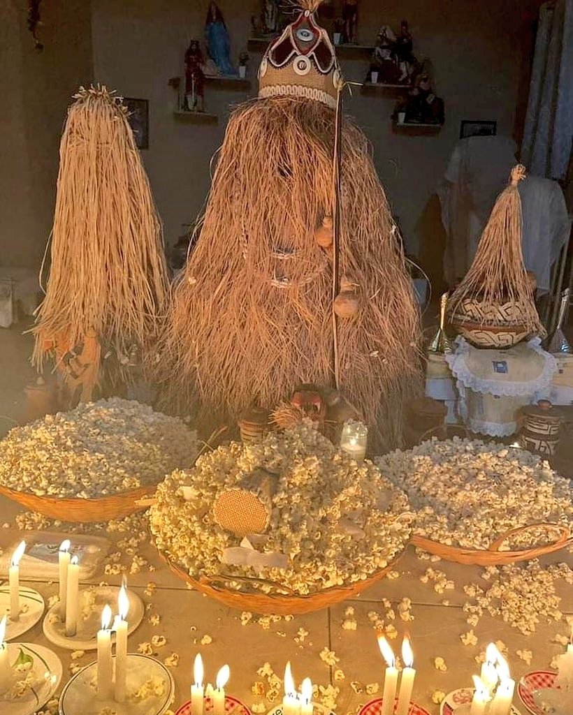 OrixaEncantado's tweet photo. Omolu lhe trará uma boa notícia hoje! 🤎 https://t.co/kZMPtVEsZ9