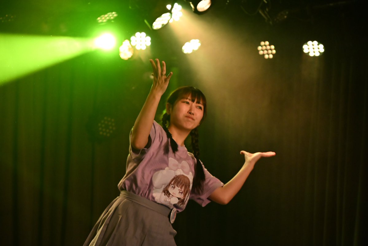 gon_chan38's tweet photo. 遅くなりましたが詩紅7周年イベント
ありがとうございました‼️‼️‼️
詩紅が楽しそうに踊っている姿を見て
涙がたくさん流れました〜〜〜娘☺️☺️☺️
ずっとたくさん頑張ってきたね！尊敬する
これからもだーーーいすきなお友達‼️
幸せに健やかに過ごしてね☺️☺️☺️🫶🏻💜 https://t.co/E9s0LymP14