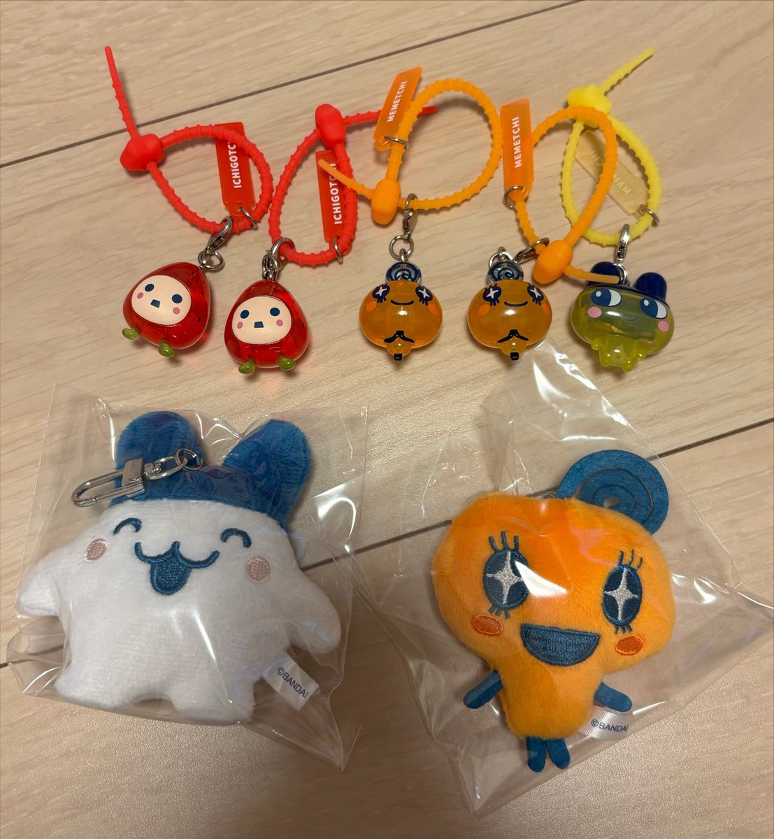 __hkmn__'s tweet photo. めじるし カラフルマルチチャーム アナザーver カラとも たまごっち サンリオ ケロロ mikko ペコちゃん コジコジ クレヨンしんちゃん ガチャ ぬいぐるみマスコット 交換

譲 画像1～2枚目

求 画像3～4枚目
その他も検討させて頂きます
※めじるしはめじるし同士希望。

郵送
お気軽にお声かけ下さい。 https://t.co/h0NxyD6apY