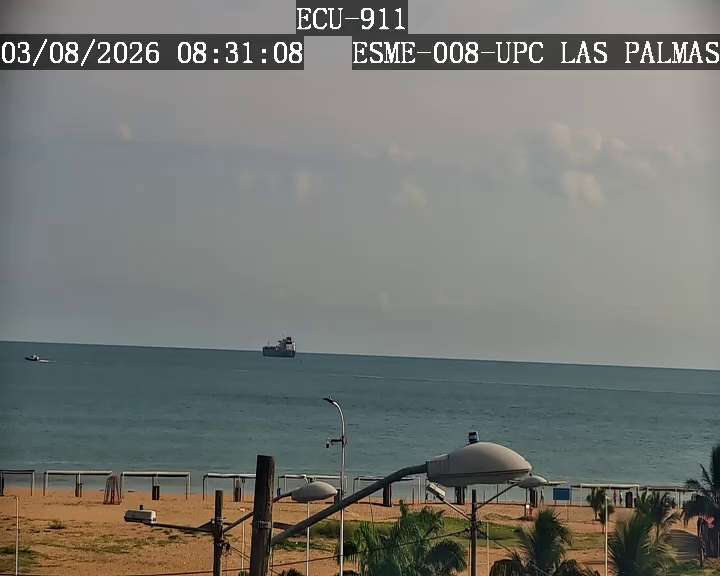 ecu911Ibarra's tweet photo. 📍#Esmeraldas | Mediante  #VideovigilanciaECU911 mantenemos vigilancia continua en los balnearios de nuestra jurisdicción para fortalecer la seguridad de quienes disfrutan del perfil costero.

🏖️ Antes de ingresar al mar, verifica el color de la bandera:
🟢 Verde: Condiciones seguras.
🟡 Amarilla: Ingresa con precaución.
🔴 Roja: No ingreses al mar.

🌊 Se registra un oleaje moderado con una altura máxima de 1,10 m.

🤝 Acata las indicaciones de los organismos de respuesta y, ante cualquier emergencia, comunícate con la #LíneaÚnicaParaEmergencias 9⃣-1⃣-1⃣.