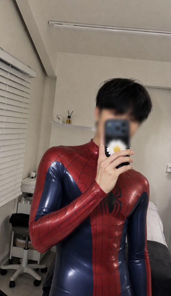 omgdittonj's tweet photo. 내 어릴적꿈은 스파이더맨 https://t.co/cXQeu5mhEj