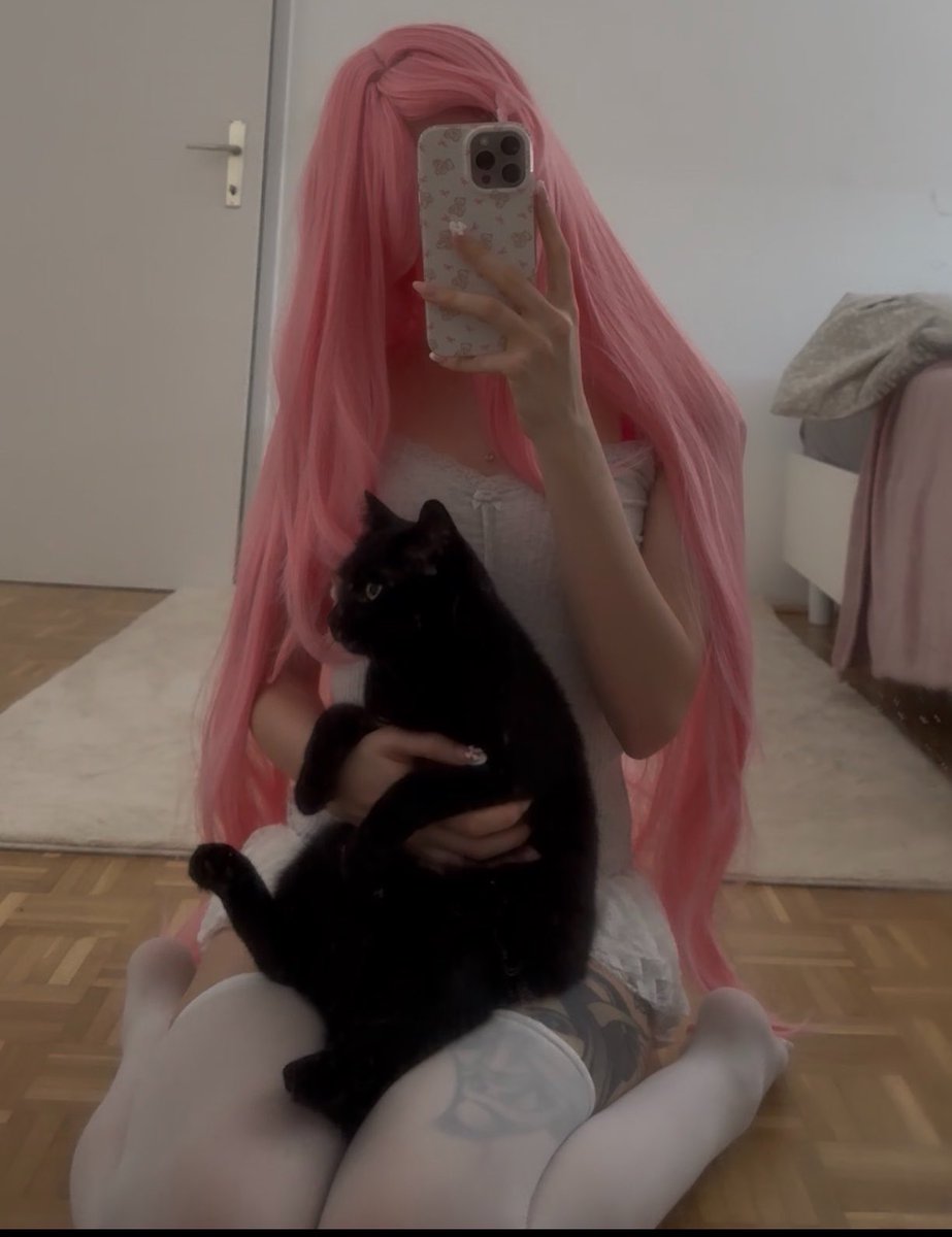 nanasfave's tweet photo. im trynna get better on league, someone wanna coach me? ^_^
#riotgames #league #egirl https://t.co/k4QTbLMiJu