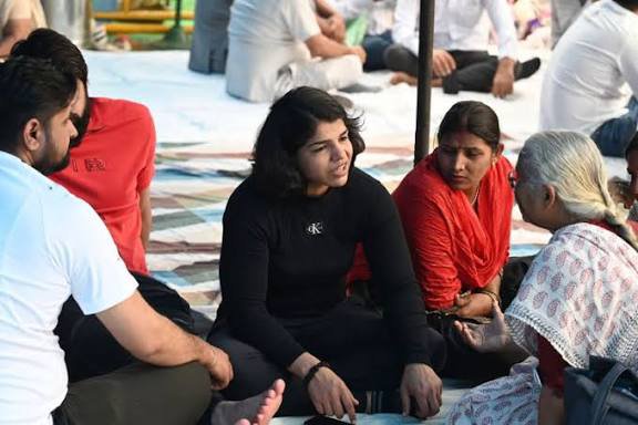 babar745428's tweet photo. @asmatasleem13 @priyankagandhi https://t.co/VolNxvIEfg