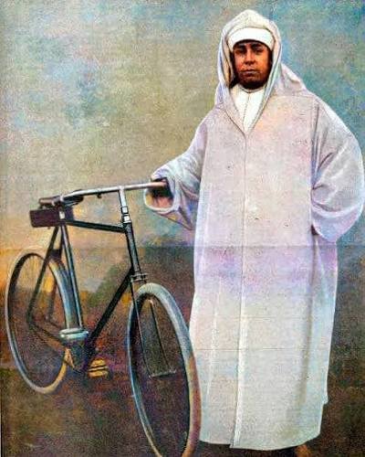 moh2005baba's tweet photo. @NMalainin ماقصة هذه الدراجة الهوائية؟؟؟! https://t.co/9yh8ByVXOk