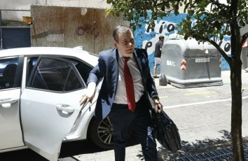 El_Prensero's tweet photo. ⛔️ ¿DE ESTO NO SE HABLA?
El gobernador Gerardo Zamora le dio una paliza histórica a Milei en cada distrito de Santiago del Estero. La Libertad Avanza tuvo una debacle catastrófica: sumó solo 3 de 194 bancas. Ni la millonaria pauta evitó el fracaso en La Banda y Termas. El león no rugió, quedó último con el 4% y Zamora festejó con más del 60%.