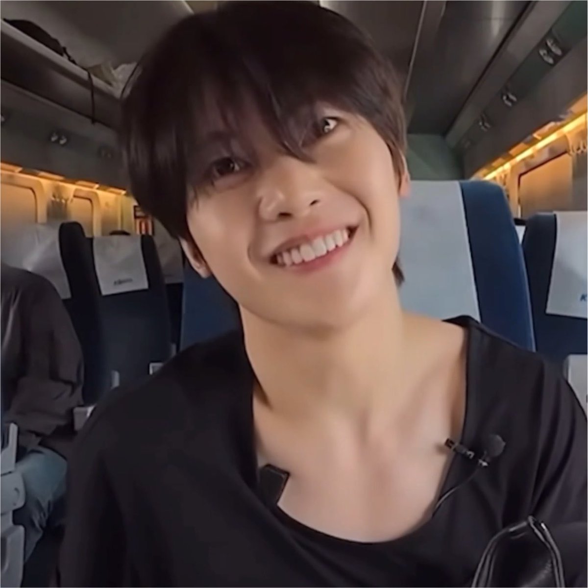 _CHUluv0528's tweet photo. choose your fighter 🥹 or 🥺 https://t.co/GVA7GWTXS5