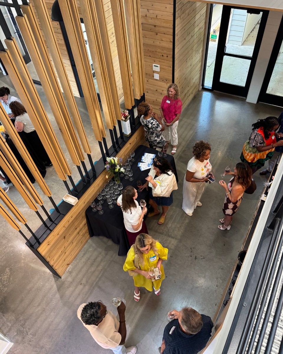 winefoodfdn's tweet photo. 🍷 Thank you to our wonderful members for joining us at AWFF’s July Happy Hour and helping us toast to our new building! 🥂 An AWFF Members perk, our free Happy Hours enable wine &amp; food enthusiasts to enjoy some wine, light bites, and great company! 
https://t.co/wnnqzBiTIw https://t.co/gTVm3Dn66B