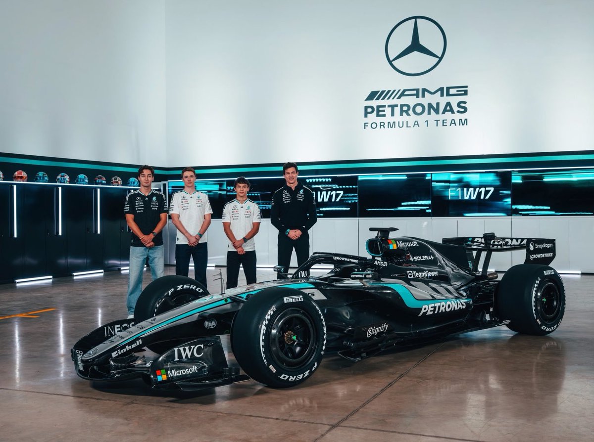 MercedesAMGPCF1 tweet picture