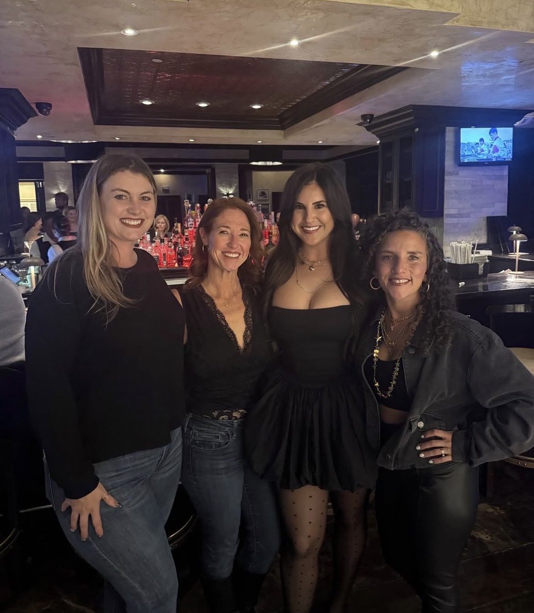 TeachingKels's tweet photo. Had such a good time last night https://t.co/jb1vQYorgW