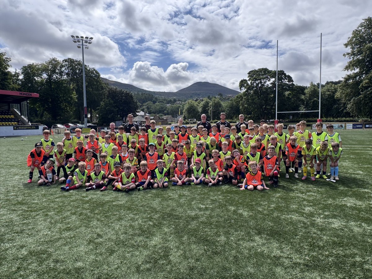 heartscoaching's tweet photo. Play the Game Holiday Courses โฝ๏ธ
We had a fantastic time at the Greenyards ๐๏ธ in Melrose with over 90+ youngsters joining us over the 3 days to #PlaytheGame
Last week headed to Linlithgow with 50+ youngsters at Xctie with Linlithgow Rose ๐น
Onto our last week in Lasswade!โฝ๏ธ https://t.co/hmgUgMfsdh