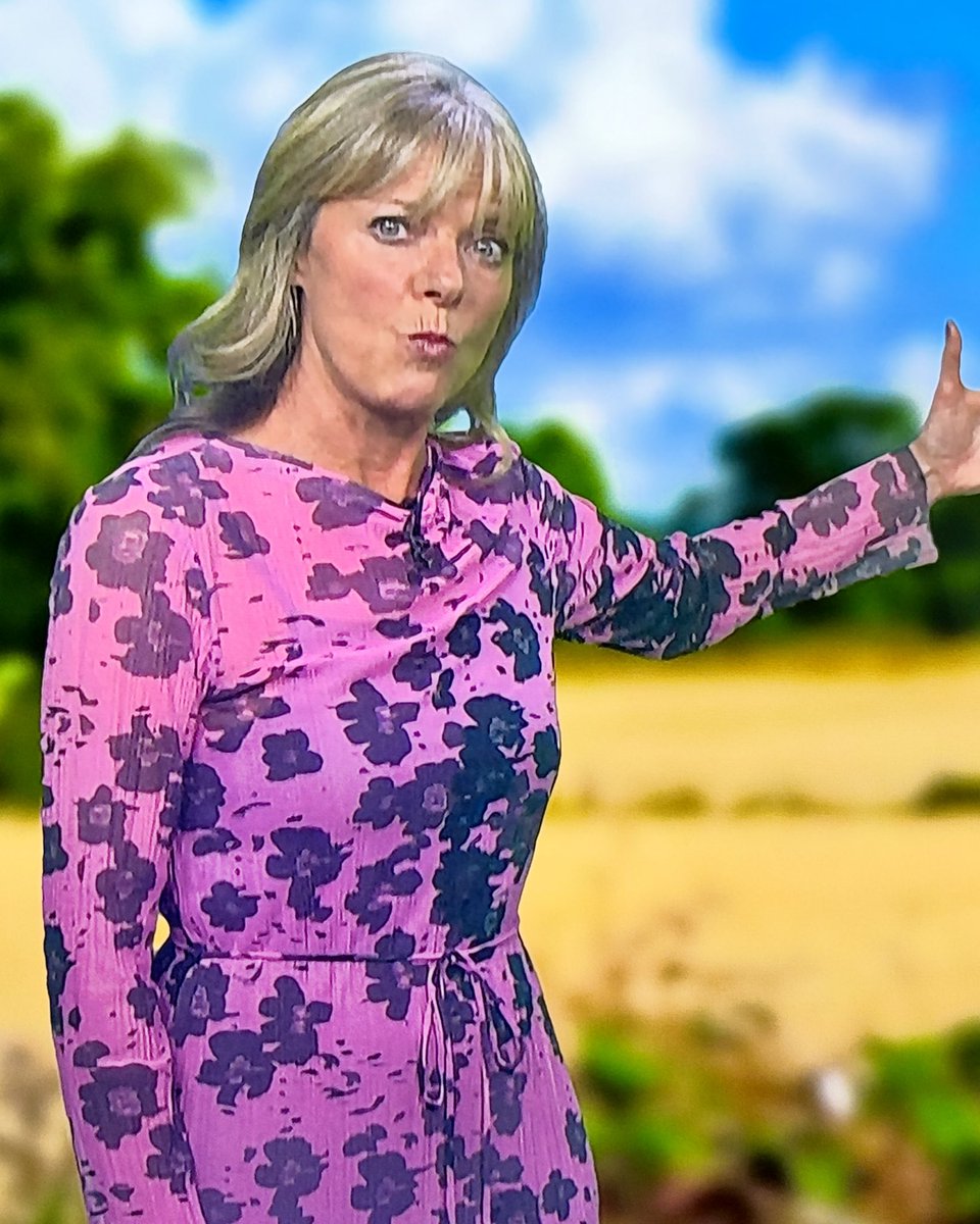 raymach1's tweet photo. LOUISE
๐ธ
#LouiseLear
#BBCWeather https://t.co/UhEzPf4C6m
