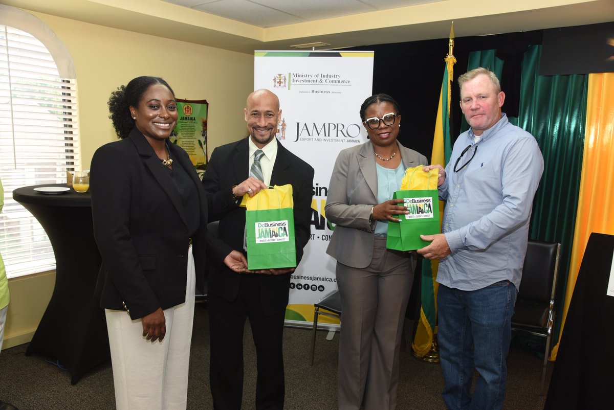 Jamprocorp's tweet photo. JAMPRO’s Exporters Information Session brought together trade, standards &amp; IP experts to help local businesses prep for international markets. From documentation to certification — a full morning of practical export guidance.

#UnlockingGrowth #InvestJamaica #DoBusinessJamaica https://t.co/y3lDpCeQkR