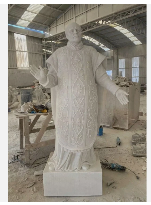 BrendanTHamtil's tweet photo. Carved Marble Church Statue of St. Ignatius of Loyola, 72" ht. for sale! Asking for $7,500! Contact us at 913-710-0025!
#Catholic #CatholicChurch #SacredArt #ChurchRestoration #ChurchRenovation #HighAltar #Tabernacle #Monstrance #CatholicStatues #ChurchFurniture #LiturgicalArt https://t.co/ouQKO8CiWp