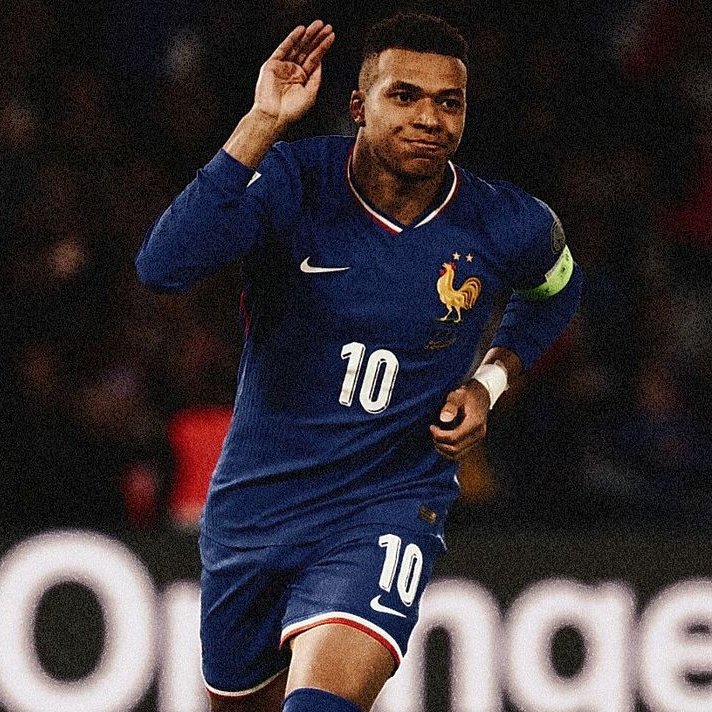 SkiiZzERinho_'s tweet photo. lfd next events as igl 
need frag who can grind 24/24 
div 3 MO/ME or div 5 EU ( I didn't play in EU this season )
can speak 🇫🇷 or 🏴󠁧󠁢󠁥󠁮󠁧󠁿 https://t.co/kOgdlHGjiK