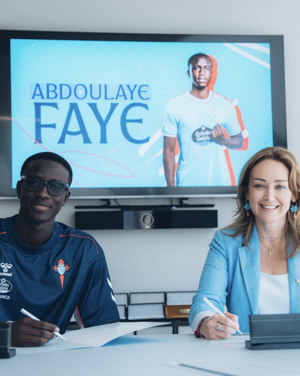 CherifSadio's tweet photo. Notre ancien défenseur Abdoulaye Faye s’engage avec le Celta Vigo, où il évoluera sous forme de prêt en provenance du Bayer Leverkusen jusqu’à la fin de la saison.

Toute la famille Diambars lui adresse ses meilleurs vœux de réussite pour cette nouvelle aventure en Liga. Fais-nous rêver, Laye ! #DiambarsWeAre