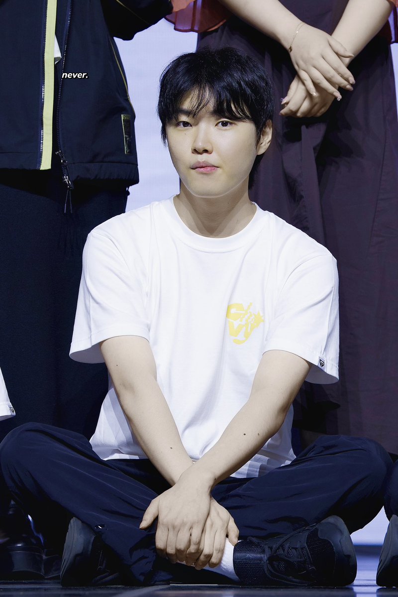 BICHOO3O1's tweet photo. 260801 #쵸비 #Chovy https://t.co/51Zq6WB4PL