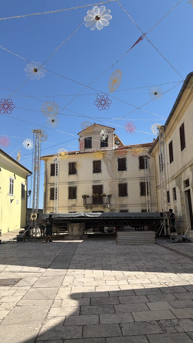 MotovunFestival's tweet photo. MOTOVUN MUSIC FESTIVAL 2026

The stage is setting up in Motovun right now and getting ready for Saturday, August 8th!

https://t.co/wT2eDjCc0g

Buy Tickets for €80 and come out to Motovun, Croatia! https://t.co/5PlcBdMXVM