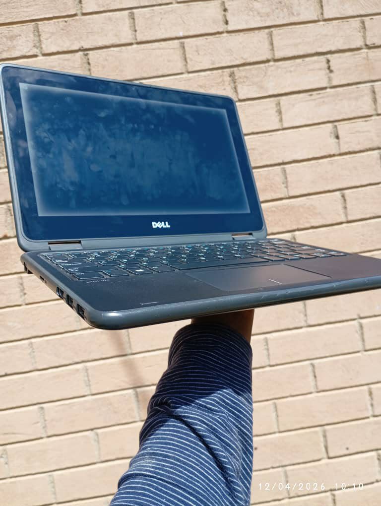 TibrahMw's tweet photo. DELL LATITUDE 3189
Intel Core 
6th generation 
Touch Screen******🔥🔥🔥
128GB SSD
4GB RAM
2-usb port 
Battery 4-5hrs
360% rotation
Going at K450,000 and Negotiable.
Contact 0984192778/0888645430

Retweet please. https://t.co/w9jaiBGdkn