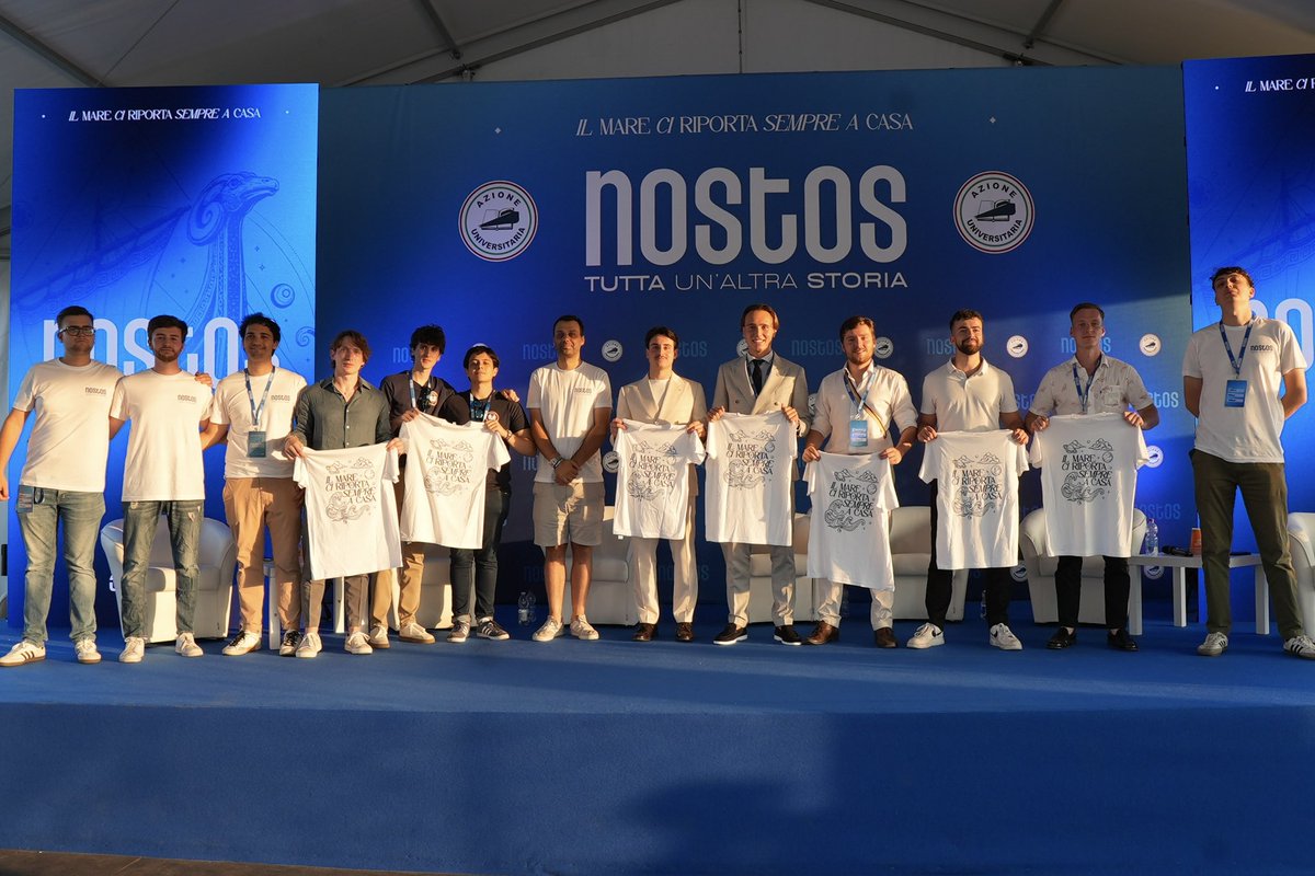 clement_lrd_'s tweet photo. Nous étions présents ce week-end à l’événement Nostos organisé par @AzioneUni. L’occasion de retrouver nos alliés européens 🇮🇹🇪🇸🇩🇪🇸🇪🇳🇱🦁. 

Il mare ci riporta sempre a casa 🌊 https://t.co/V54MdWrjmS