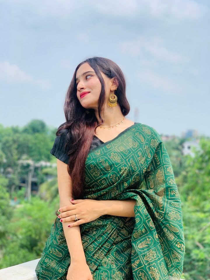 Nusratxr's tweet photo. ময়ূরী🦚

#foryou #foryoupage #bangali #beauty #diva https://t.co/Ocod1EZWDp