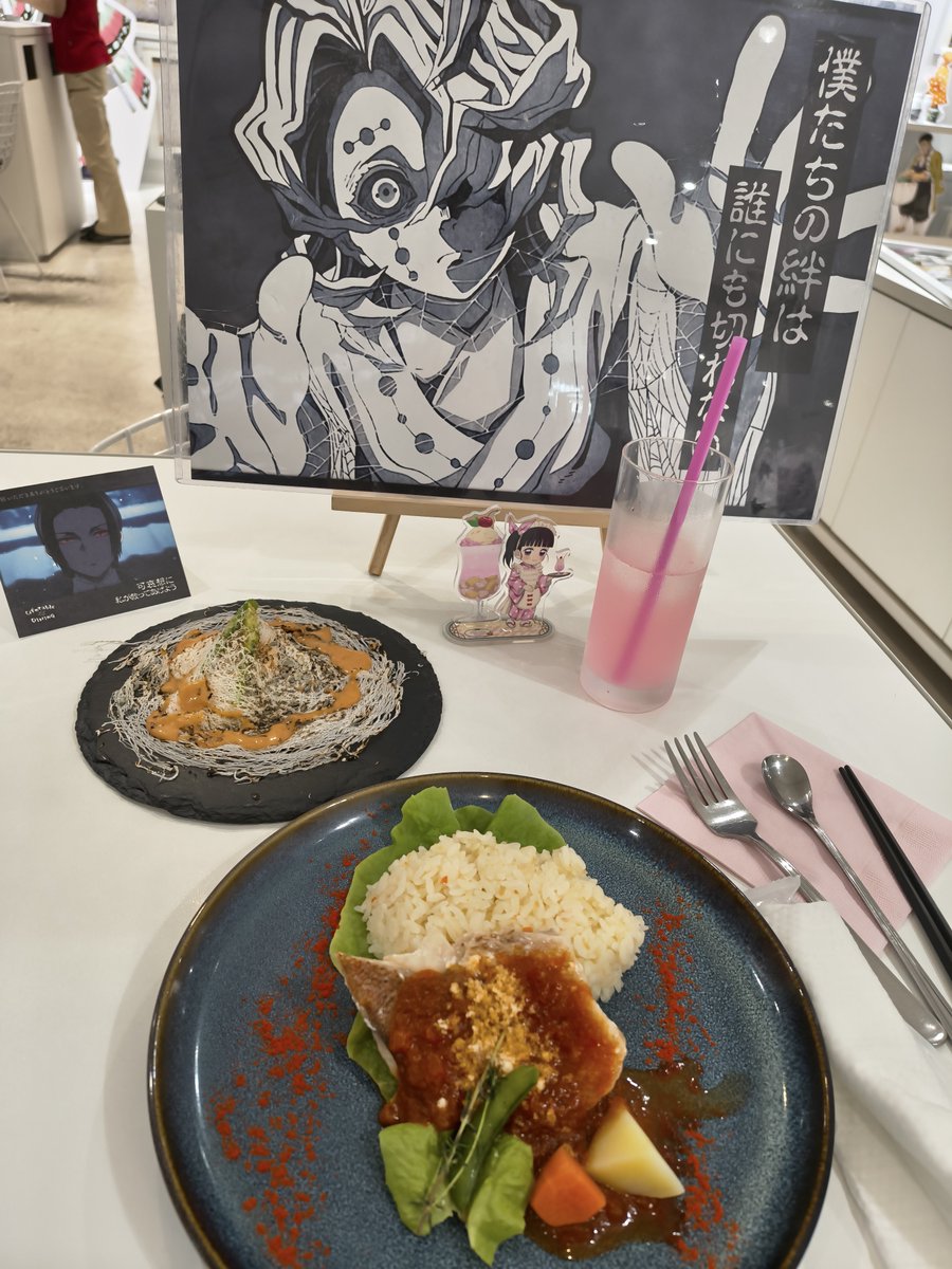 hiyochan24's tweet photo. 今日は弐ノコース😋
缶バッジ4つ買ったらお二人共来てくれた✨Wは出なかったけどアクリル色紙来た😚でもやっぱりW欲しかったな😓なかなか厳しい…😖 https://t.co/u8C3g50zc9