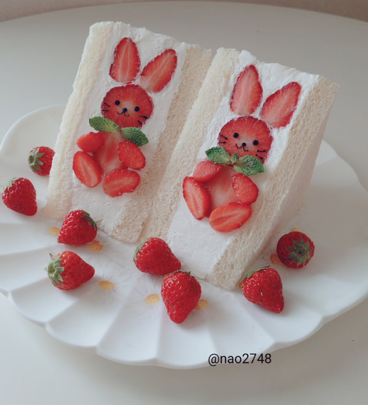 daily_dolce's tweet photo. Strawberry bunny sandwiches by nao2748 https://t.co/35Y7OQre8u