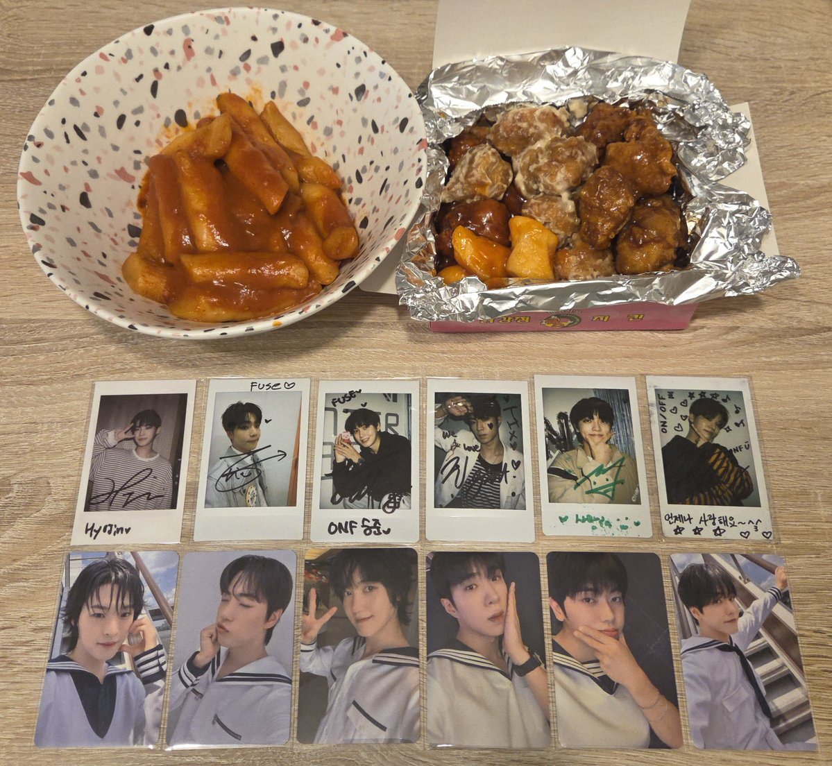 ONF_KING_0803's tweet photo. 닭강정이랑 떡볶이 냠냠 🍗💙💜
#효진이는_앞으로도_꾸준히먹자
#이션같이찌자
#이승준먹방대결
#엇대먹
#수박민균
#유토와_같이먹자 https://t.co/QCqxUJrGWf