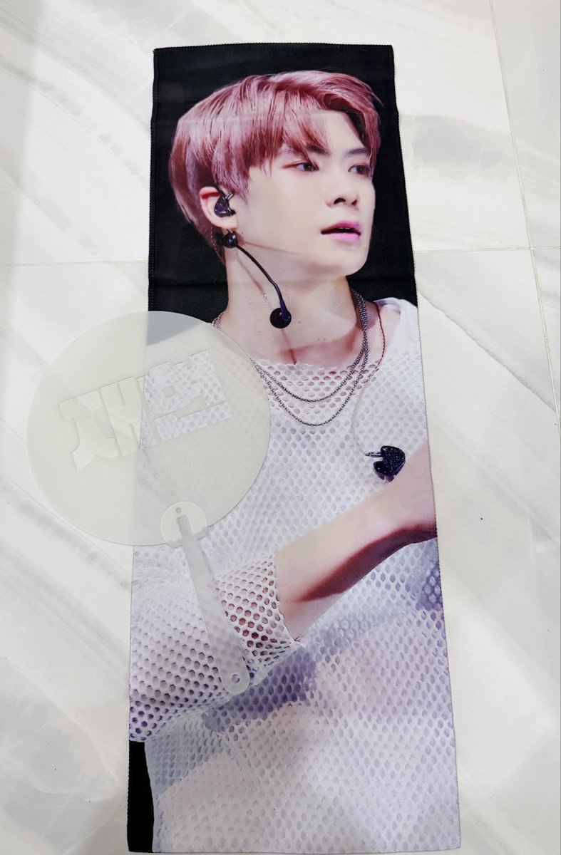 yourpxcha's tweet photo. WTS✨
-สโลแกนแจฮยอน+พัด 150
-เซตพัดแจฮยอน banana fish 100
-เซต griptok โดยอง 150

ราคารวมส่งแล้ว /มีของแถมให้อีกค้าบ
#ตลาดนัดnct #ตลาดนัดnctdream #ตลาดนัดnct127 https://t.co/44c4hL1YtU