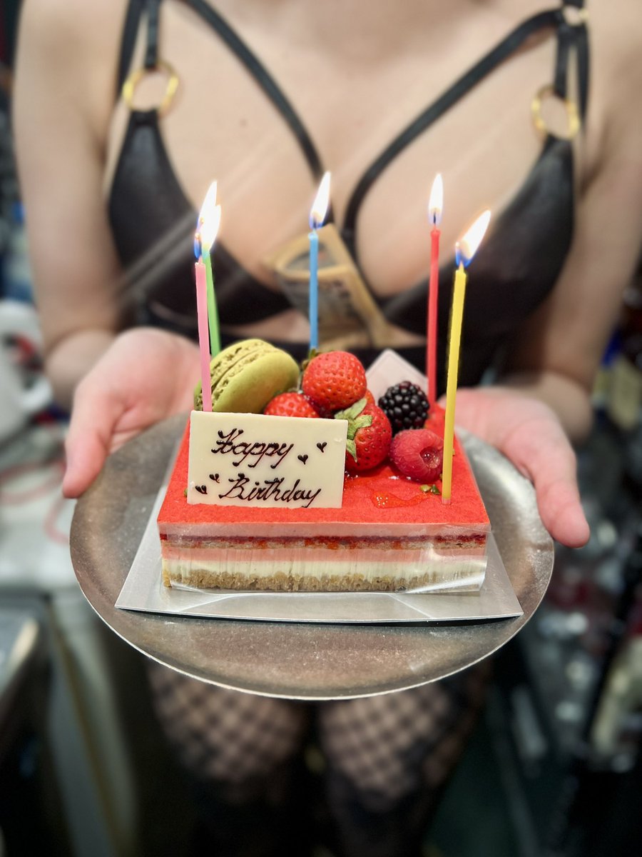VITADOLCE6pg's tweet photo. ドルチェHPのブログを更新しました。
新イベントSLAP WRAP 進藤誕にお越し頂いた皆様、ありがとうございました！
チェックして下さいね⭐︎
https://t.co/iqeAaeAETl https://t.co/WLjj1FomJt