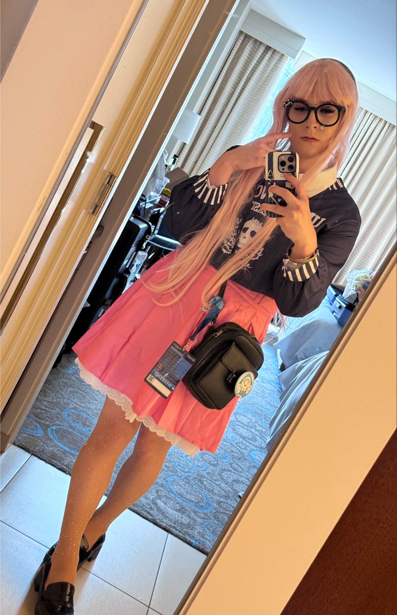 JuliaRyah's tweet photo. Cosplayed my oshi’s oshi! #otakon https://t.co/hRwDkgheRx