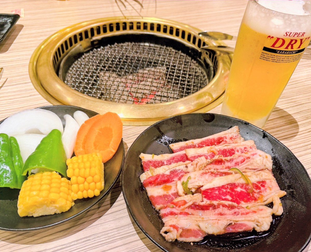 karu89963717's tweet photo. 安楽亭〜
またまたまた来ちゃったw

ここ炭火で焼けるから
焼肉
めっちゃ美味いんだよね〜𐃆 ˒˒( ◍′༥‵*◍)

それに行田押上店のスタッフさん達
明るくて接客いいから
最高〜ദ്ദി˶ｰ̀֊ｰ́ )
また行きたくなるわ〜🍻 https://t.co/avTOhKXtpI