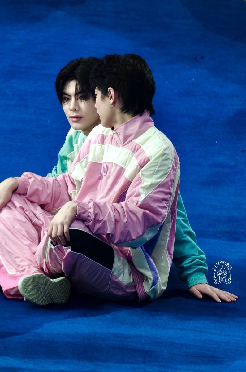 pinkbxnnyy's tweet photo. WHO KEPT THIS FROM ME??? 😭😭😭

#ท่านโปรดคลื่น #theewave
#tthi_eks #waavetnp https://t.co/8OmVjP8Ew0