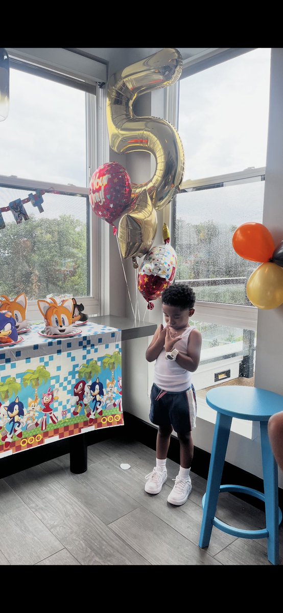 mdotevans's tweet photo. My lil mans wanted to cut his dreads for his 5th birthday…happy birthday Ja https://t.co/KVL7PZyzje